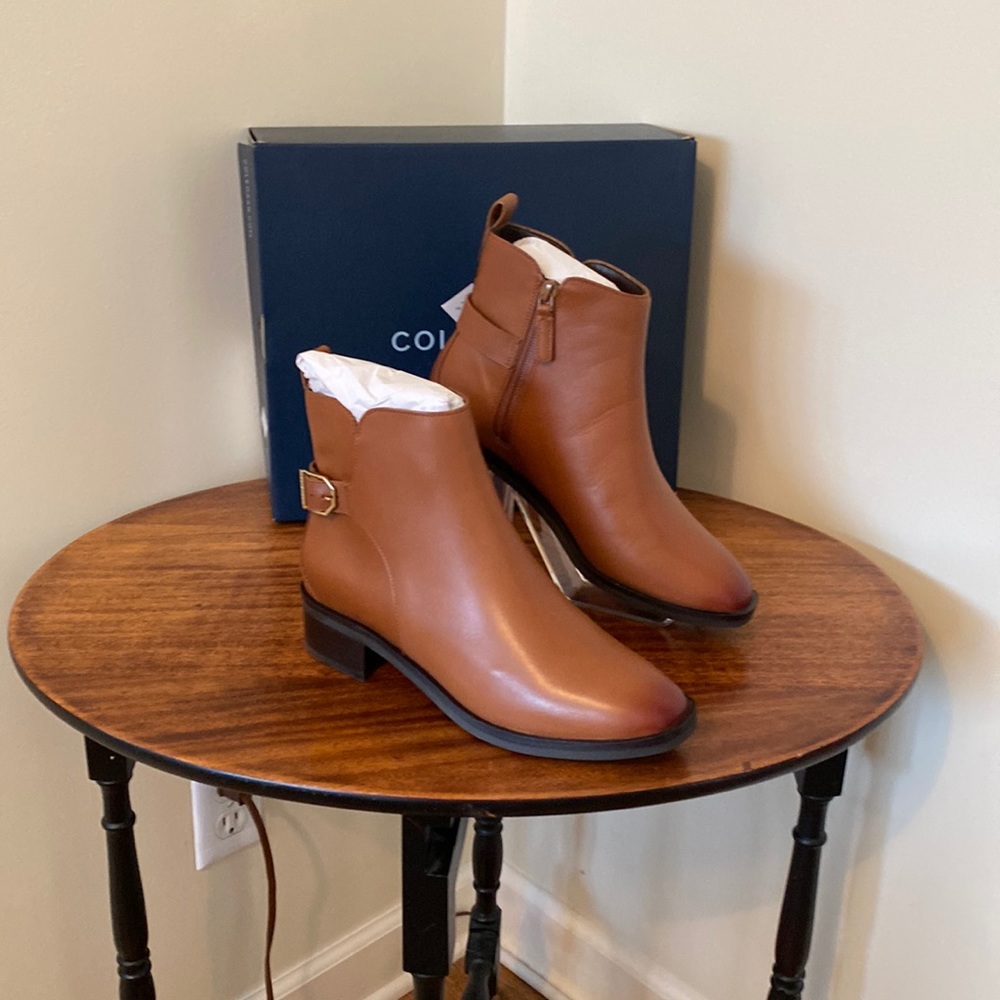 Cole Haan NWT Kimberly waterproof ankle bootie, size 8, 1.5 inch heel